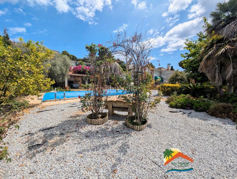 Foto 44831ebf-e2cc-4d07-909b-daf5a7be156d. Casa con camino riscaldamento parcheggio piscina in Lloret de Mar