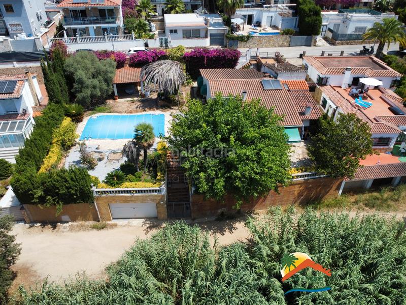 Foto 69b02e30-b195-4c9c-a841-fe31c958e3c7. Casa con camino riscaldamento parcheggio piscina in Lloret de Mar