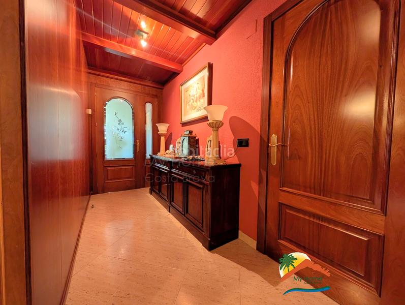 Foto 79bc51a6-994a-499a-8526-17a0df8c574e. Casa con camino riscaldamento parcheggio piscina in Lloret de Mar