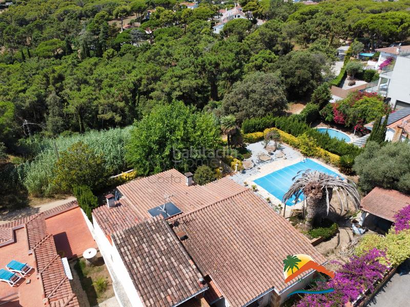 Foto c9a832be-249e-4d2b-b006-99557dafbb73. Casa con camino riscaldamento parcheggio piscina in Lloret de Mar