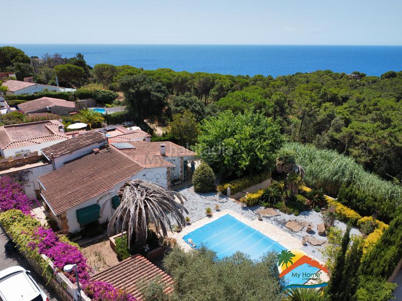 Foto ff237b5f-3075-444f-9874-36d190f924f3. Casa con camino riscaldamento parcheggio piscina in Lloret de Mar