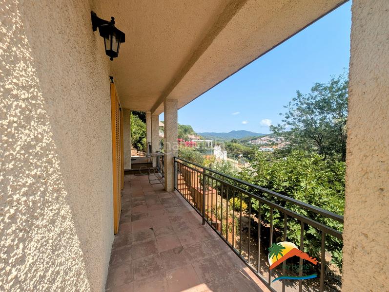 Foto 274a5bb0-cca4-49cf-b88c-4d9802a6fd2e. Casa amb xemeneia calefacció aparcament a Condado del Jaruco - Puigventós Lloret de Mar