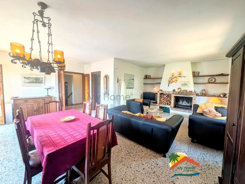 Foto 29ff824f-5601-4f6f-8655-f2cdce4639fc. Casa amb xemeneia calefacció aparcament a Condado del Jaruco - Puigventós Lloret de Mar