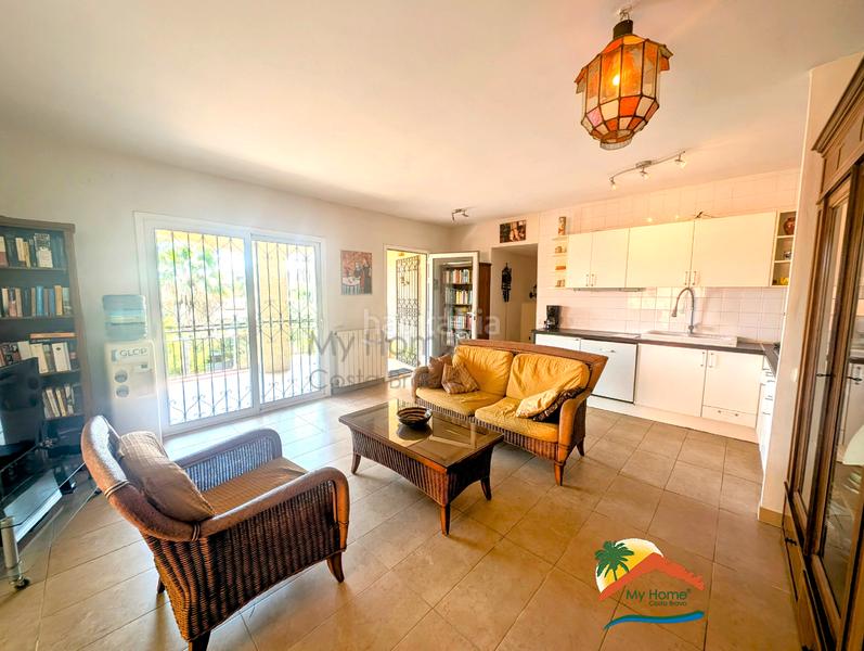 Foto 2fcbe737-c06d-4298-b161-8a804dd3e975. Casa amb xemeneia calefacció aparcament a Condado del Jaruco - Puigventós Lloret de Mar