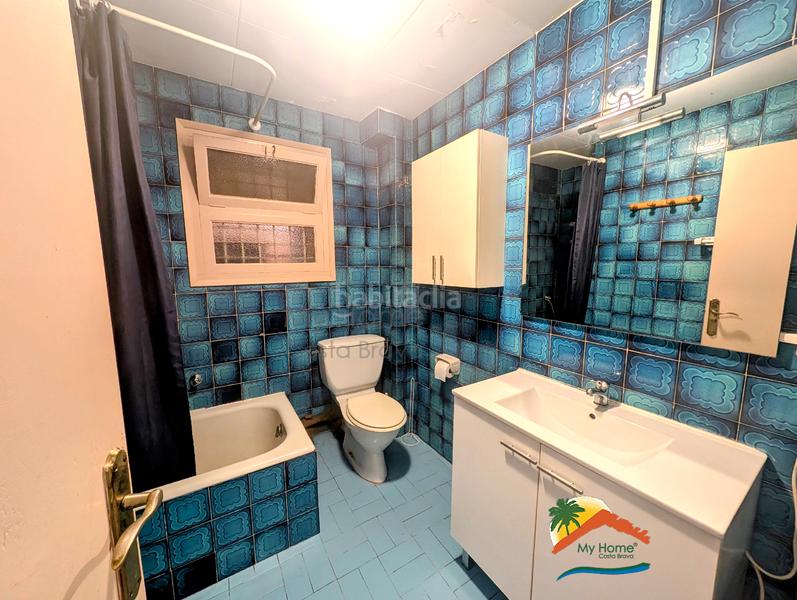 Foto 3a4835dd-da44-4b50-a28d-6e1d5028475f. Casa amb xemeneia calefacció aparcament a Condado del Jaruco - Puigventós Lloret de Mar