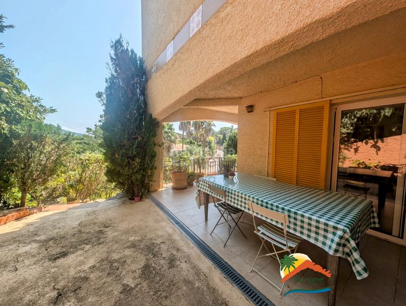 Foto 56ac8a58-ac3b-4f4b-ae46-ebf12a313985. Casa amb xemeneia calefacció aparcament a Condado del Jaruco - Puigventós Lloret de Mar