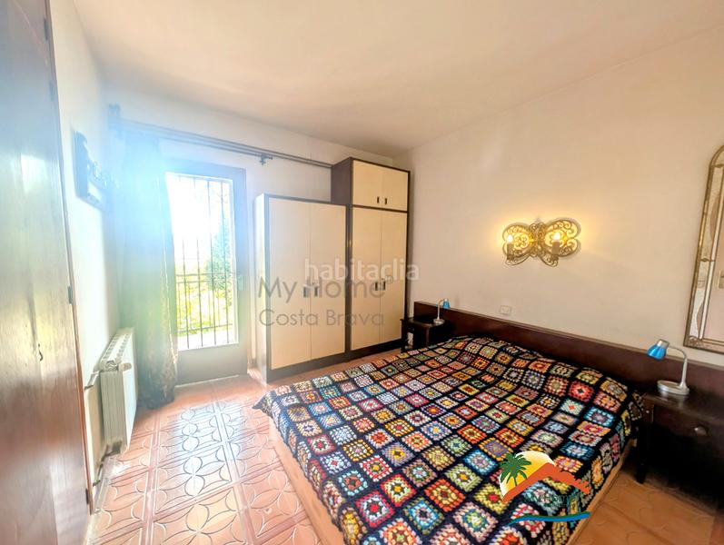 Foto 97d184f3-7d4b-43d5-84de-09190e3d8276. Casa amb xemeneia calefacció aparcament a Condado del Jaruco - Puigventós Lloret de Mar