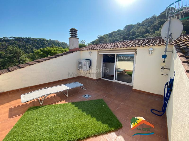 Foto 00e8881b-969a-49b1-8fc4-06e9ed6a2c6e. Doppelhaus mit kamin heizung parking pool in Centre Blanes