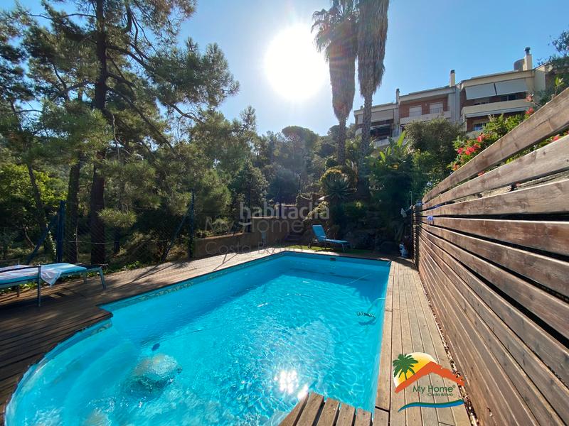Foto aa67984d-a2c3-41ad-ad84-332a64a6a3b4. Doppelhaus mit kamin heizung parking pool in Centre Blanes