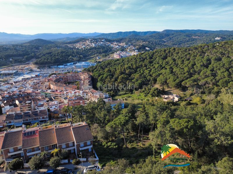 Foto bd5ab226-4ee6-4449-891b-45842eb9d0bb. Casa aparellada amb xemeneia calefacció aparcament piscina a Blanes