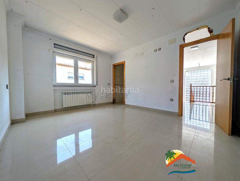 Foto 620df45b-71a5-44dd-bf9d-1f8bbc41ad14. Chalet mit heizung parking pool in Serra Brava Lloret de Mar