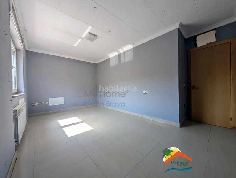 Foto 7f8a964f-7c7a-42c8-ae9a-9b5c78d2bfc5. Chalet mit heizung parking pool in Serra Brava Lloret de Mar