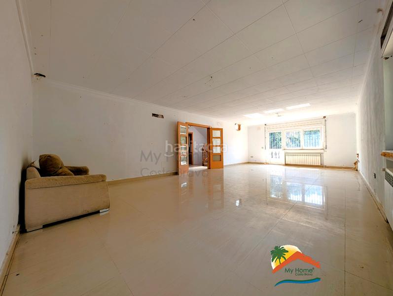 Foto 98372d3e-dd85-4652-bd13-bd33ac5fd27d. Chalet mit heizung parking pool in Serra Brava Lloret de Mar