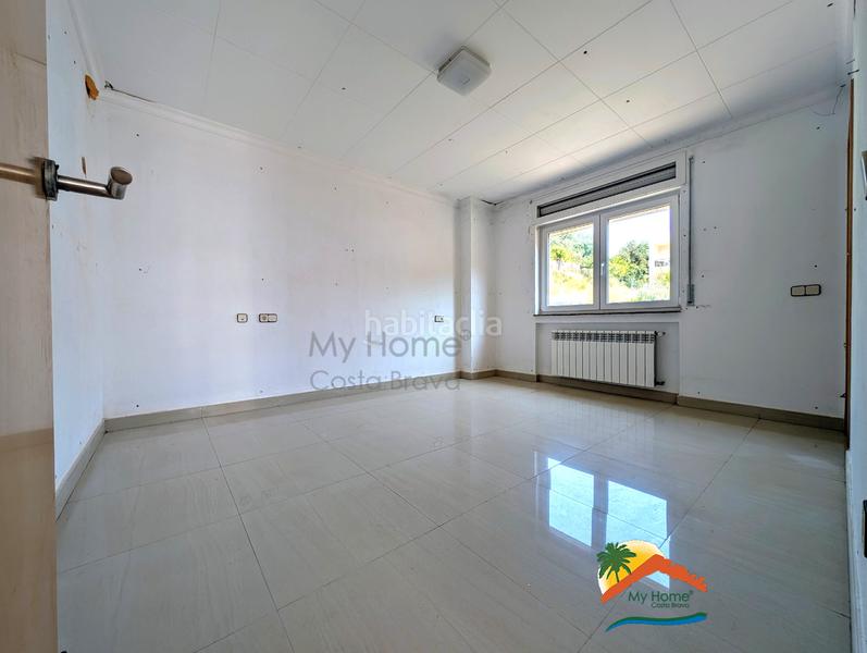 Foto fe999896-1285-414e-b3a5-b53d86d56384. Chalet mit heizung parking pool in Serra Brava Lloret de Mar