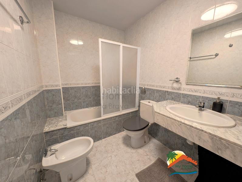 Foto 4949f118-6c50-433e-ac45-8ff8fba1f4ec. Piso r02548 bonito piso de 2 habitaciones totalmente reformado a 200 metros de la playa , centro. en Lloret de Mar