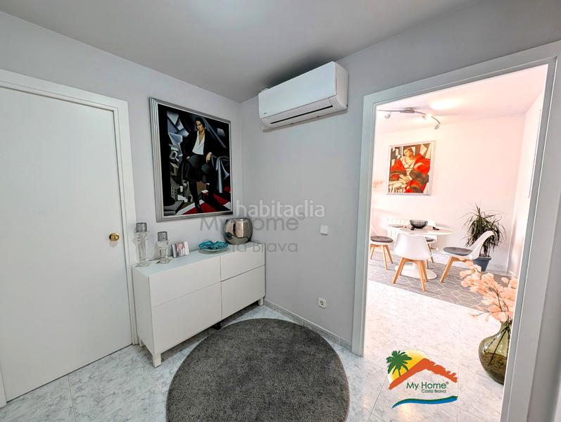 Foto ef6393bc-6652-4de2-a3d0-aeb0ac2d1be8. Piso r02548 bonito piso de 2 habitaciones totalmente reformado a 200 metros de la playa , centro. en Lloret de Mar