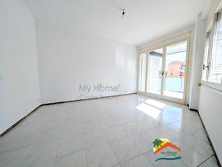 Pis a Centre. R02550 piso de 1 habitación con terraza a 1 minutos de la playa