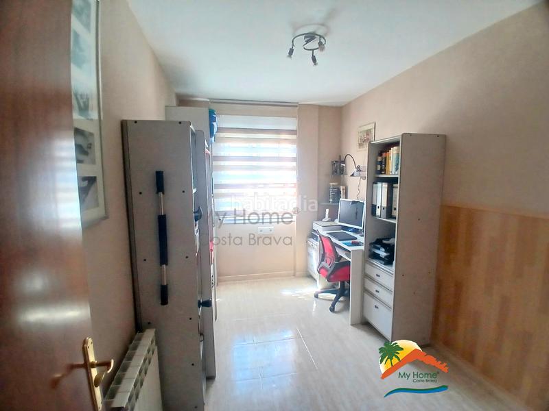 Foto 17aa65ca-d538-4f32-a8e4-c1c6bf843d0d. Appartement mit heizung parking in Els Pavos Blanes