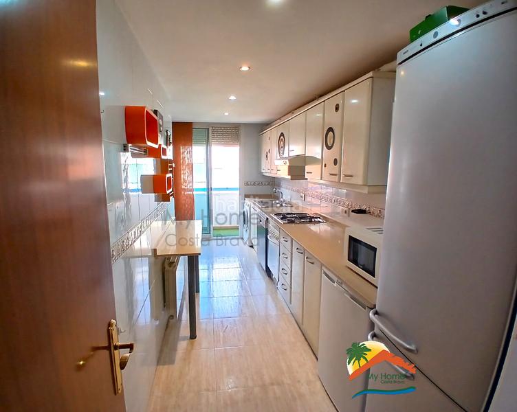 Foto 35870132-c1eb-422f-bf5b-f088907f1f41. Appartement mit heizung parking in Els Pavos Blanes