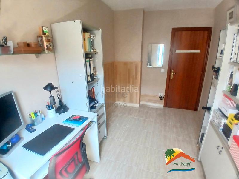 Foto d283090f-fcd4-42d2-b77c-bcc7f9733f0c. Appartement mit heizung parking in Els Pavos Blanes