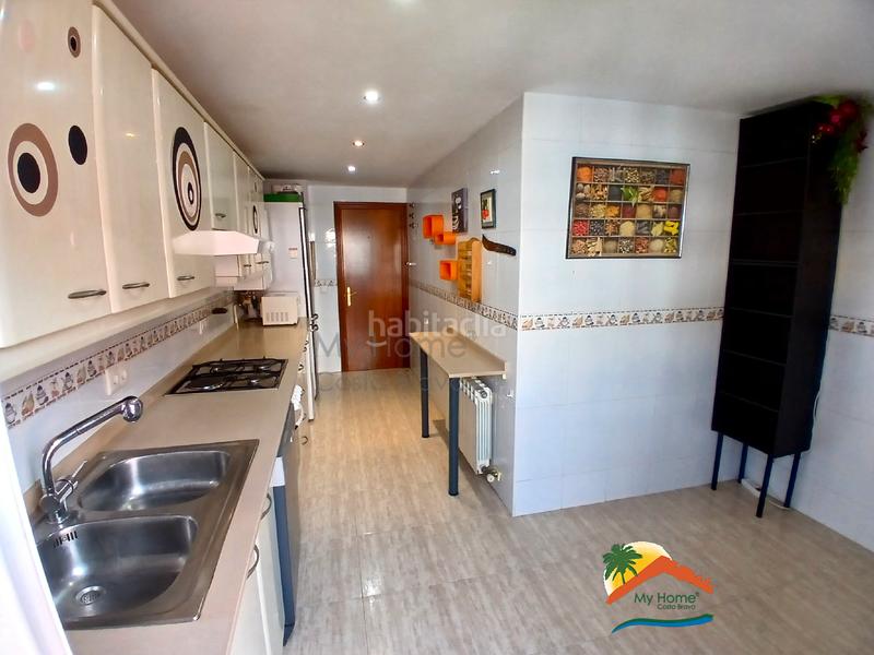 Foto d4e75703-ecf7-4426-b899-b16666ac4989. Appartement mit heizung parking in Els Pavos Blanes