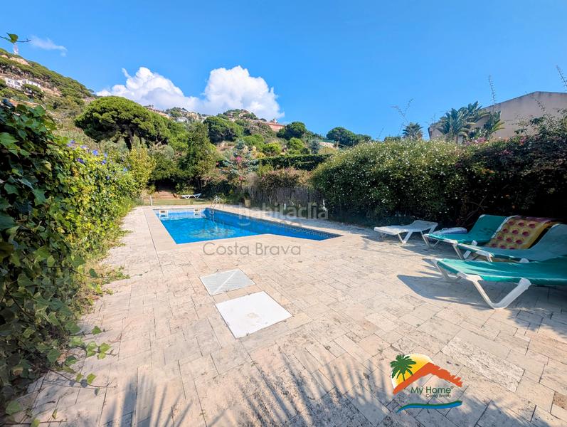 Foto 96094a08-6e93-4ee8-b4e5-700b11a65ce4. Haus mit kamin heizung parking pool in Roca Grossa Lloret de Mar