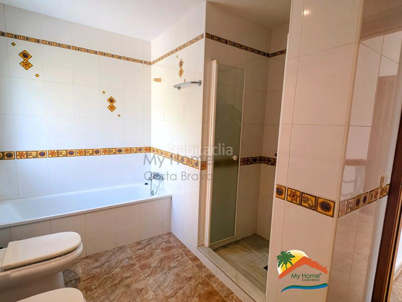 Foto bd49b447-eb02-4a24-a3aa-2e3568676933. Haus mit kamin heizung parking pool in Roca Grossa Lloret de Mar