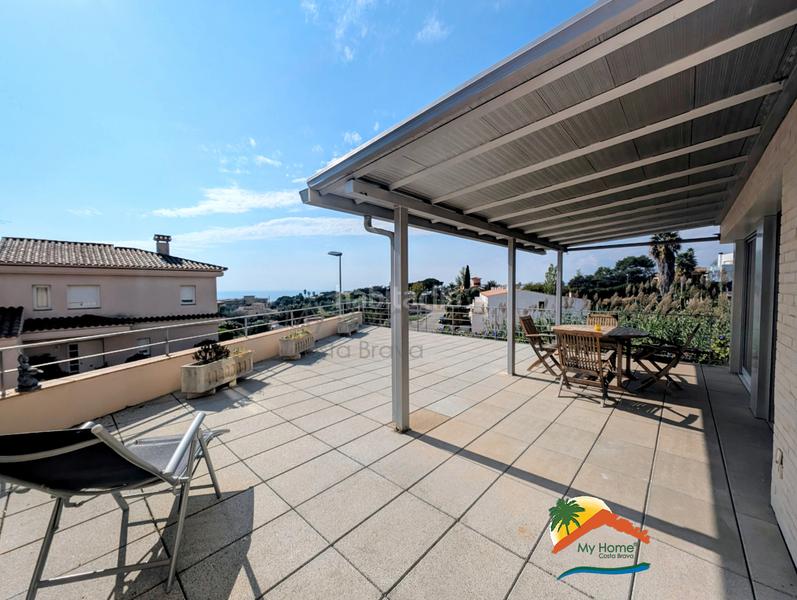 Foto d44c9dc0-a01a-49b2-b50b-2c07347bdf08. Haus mit kamin heizung parking pool in Roca Grossa Lloret de Mar