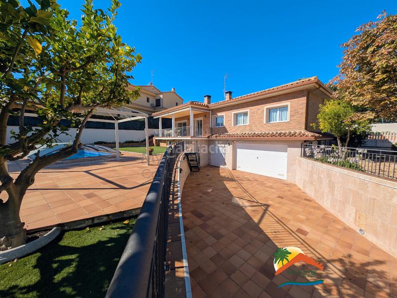 Foto 23df3473-6d8d-4b83-877d-ad05ac58eba7. Maison avec chauffage parking piscine dans Roca Grossa Lloret de Mar