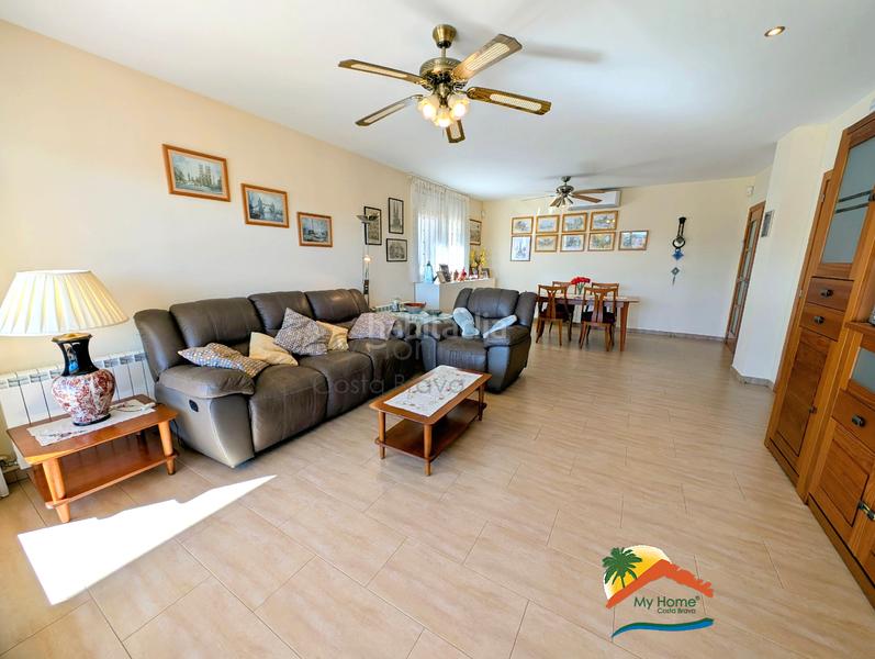 Foto c835f380-e1dc-4248-9aaa-ff03700446a3. Maison avec chauffage parking piscine dans Roca Grossa Lloret de Mar