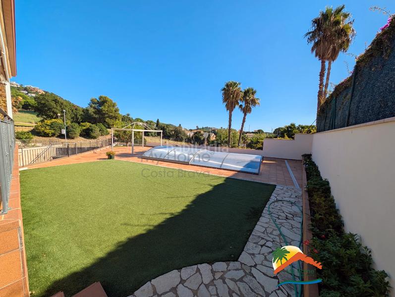 Foto ffba645a-dbdb-44c0-9920-a7144e871af3. Maison avec chauffage parking piscine dans Roca Grossa Lloret de Mar