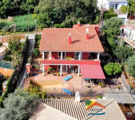 Casa a Mas Mora-Sant Daniel. R02566 casa con piscina , garaje y vistas al mar en mas mora de
