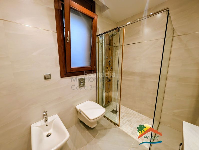 Foto 20712ba1-5c6a-47ae-9e3f-ad2d5e252bf9. Xalet amb calefacció aparcament piscina a Santa Cristina-Sant Francesc Blanes