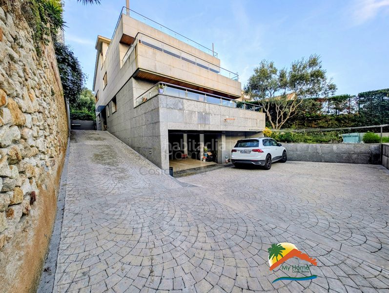 Foto 9d620a96-c739-432a-b585-f3a1f72ec3fa. Xalet amb calefacció aparcament piscina a Santa Cristina-Sant Francesc Blanes