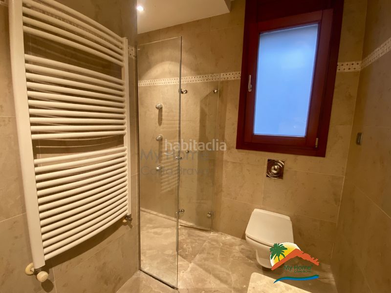 Foto f7f69f66-1d47-4962-a7b4-b31279ce17b9. Xalet amb calefacció aparcament piscina a Santa Cristina-Sant Francesc Blanes