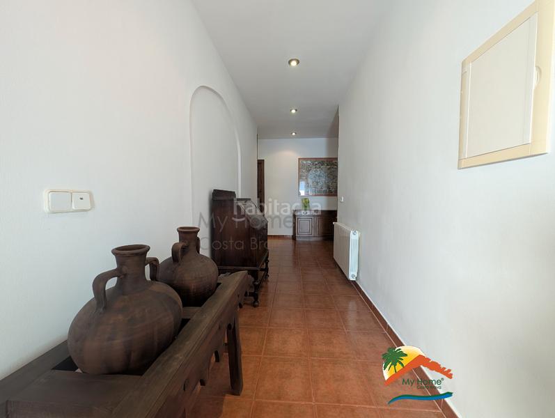 Foto 00e4d3f9-a347-4d78-812f-fda3a10288cf. Casa con camino riscaldamento parcheggio piscina in Lloret de Mar