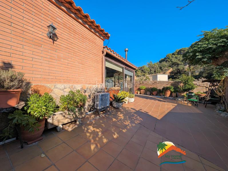 Foto 1fb5d9a3-d58e-4915-b7e2-c66f0ead7725. Casa con camino riscaldamento parcheggio piscina in Lloret de Mar