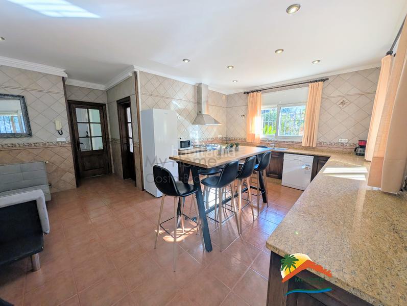 Foto 4f8122b0-2670-45a9-bdee-bfc57a3151d4. Casa con camino riscaldamento parcheggio piscina in Lloret de Mar