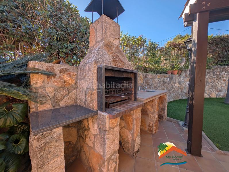 Foto 65154eb9-e18e-415e-9ac1-f6a62027b2ec. Casa con camino riscaldamento parcheggio piscina in Lloret de Mar