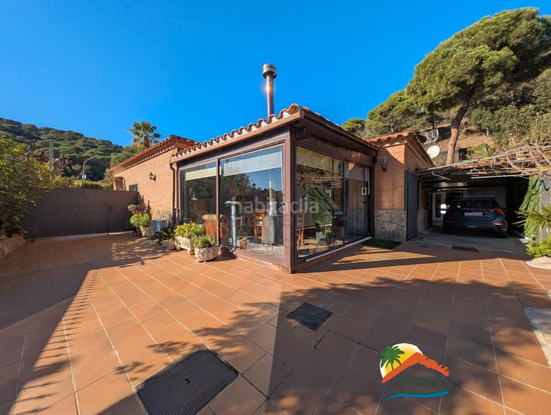 Foto 79961c9a-4dc8-41c3-a7c5-3e776b116f89. Casa con camino riscaldamento parcheggio piscina in Lloret de Mar