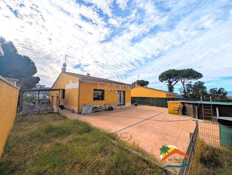 Foto 6fc4706d-6e68-4bee-be0e-033c5ee150fc. Casa amb calefacció aparcament a Aiguaviva Parc Vidreres