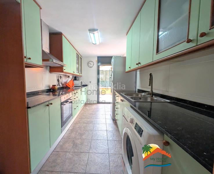 Foto b6836ec4-a787-4309-9364-279102bbf0dd. Casa amb calefacció aparcament a Aiguaviva Parc Vidreres