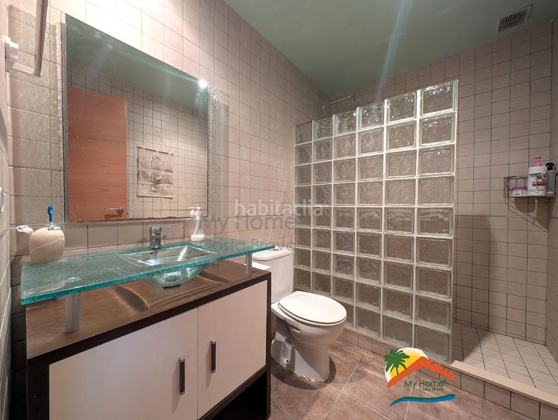 Foto cc66668b-2bb4-457b-a6cf-ffc7e7d89522. Casa amb calefacció aparcament a Aiguaviva Parc Vidreres