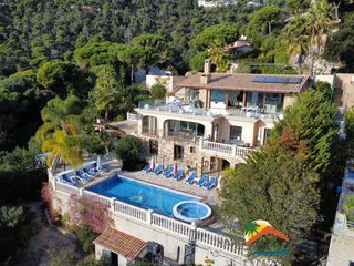 Xalet a Serra Brava. R02584 casa de lujo con licencia turistica, piscina climatizada