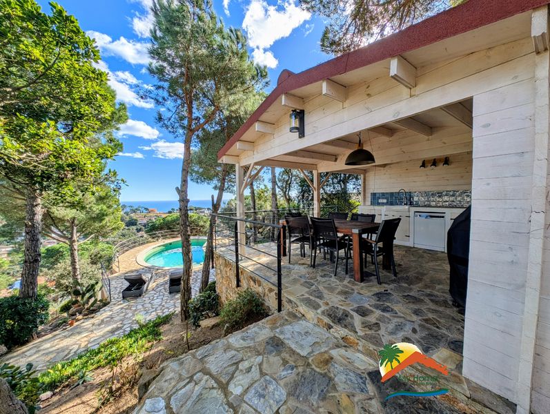 Foto 58e09f5c-a5f8-4762-ab75-fe1e6bcb602d. Casa amb calefacció aparcament piscina a Serra Brava Lloret de Mar