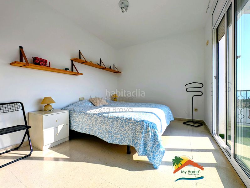 Foto 18e550e0-91c2-4800-b69f-fbbf0f2482c0. Casa amb xemeneia calefacció aparcament piscina a Lloret de Mar