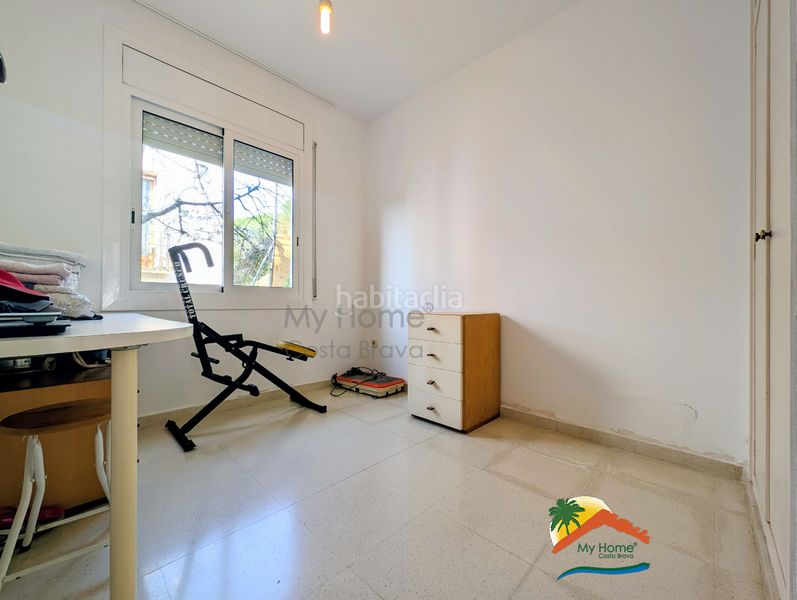 Foto 1aabc372-8a44-43d6-b4a0-d025343bfce2. Casa amb xemeneia calefacció aparcament piscina a Lloret de Mar