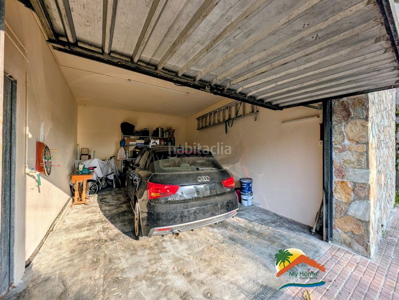 Foto cd13838f-7c42-42f6-ab93-405d42109185. Casa amb xemeneia calefacció aparcament piscina a Lloret de Mar
