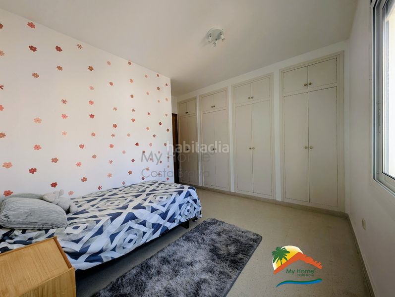 Foto e907af93-cfc0-457d-ab5e-1784ebff1653. Casa amb xemeneia calefacció aparcament piscina a Lloret de Mar