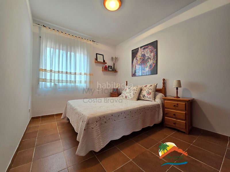 Foto c6ed7a58-ef03-4adc-85ee-f5265625d591. Casa amb xemeneia aparcament piscina a Aiguaviva Parc Vidreres